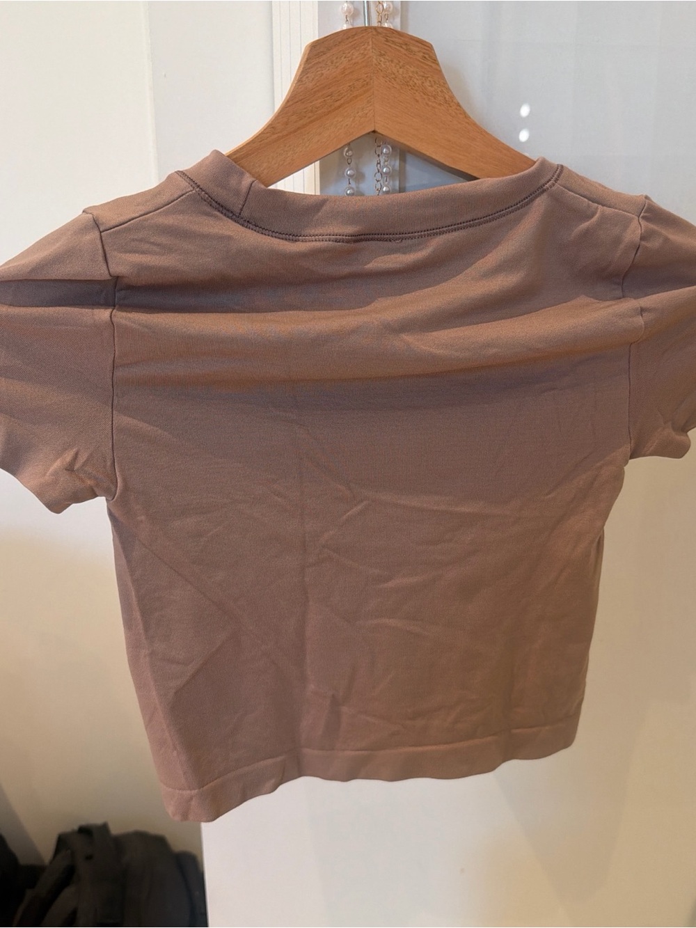 Aritzia Sinch seamless crop top